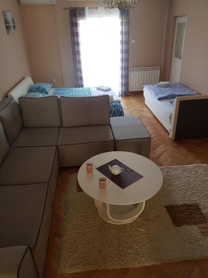 Apartmani Most 트레빈예 외부 사진