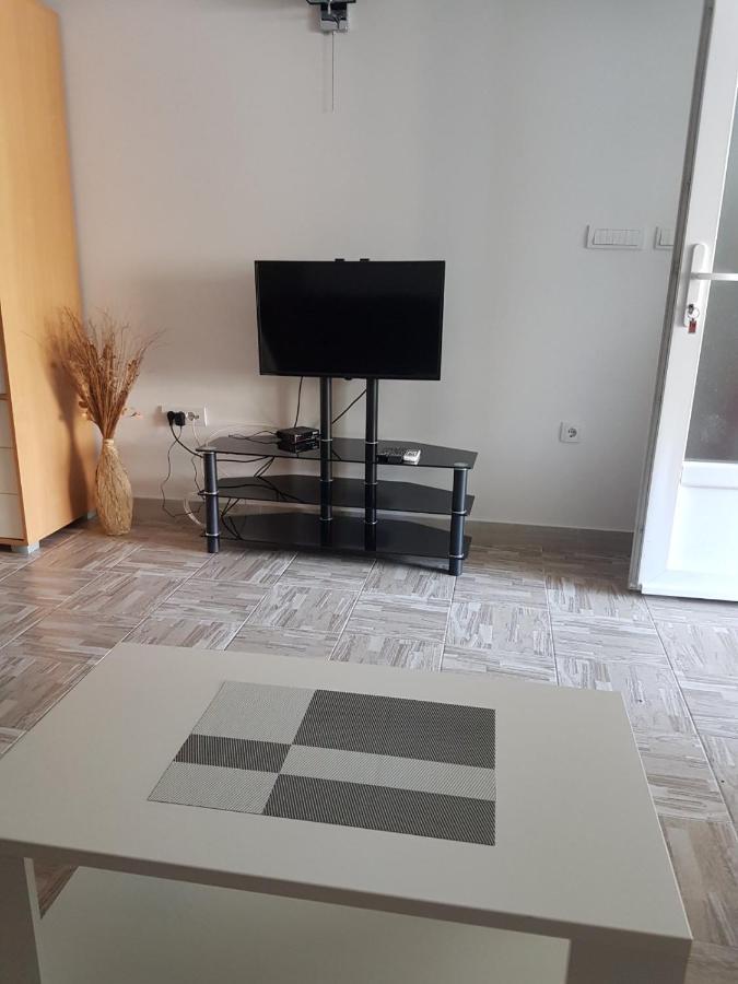 Apartmani Most 트레빈예 외부 사진