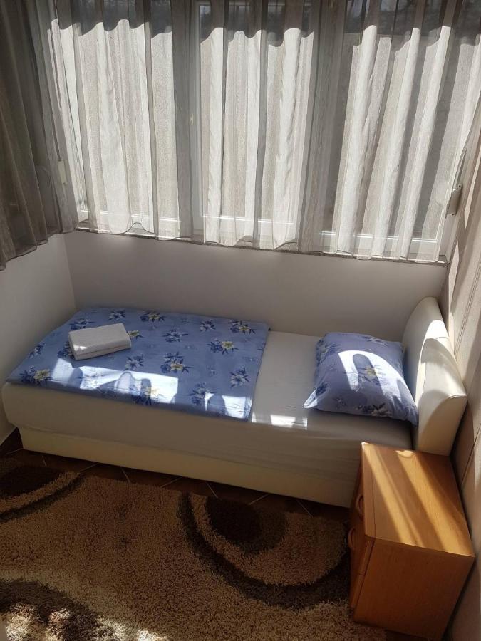 Apartmani Most 트레빈예 외부 사진